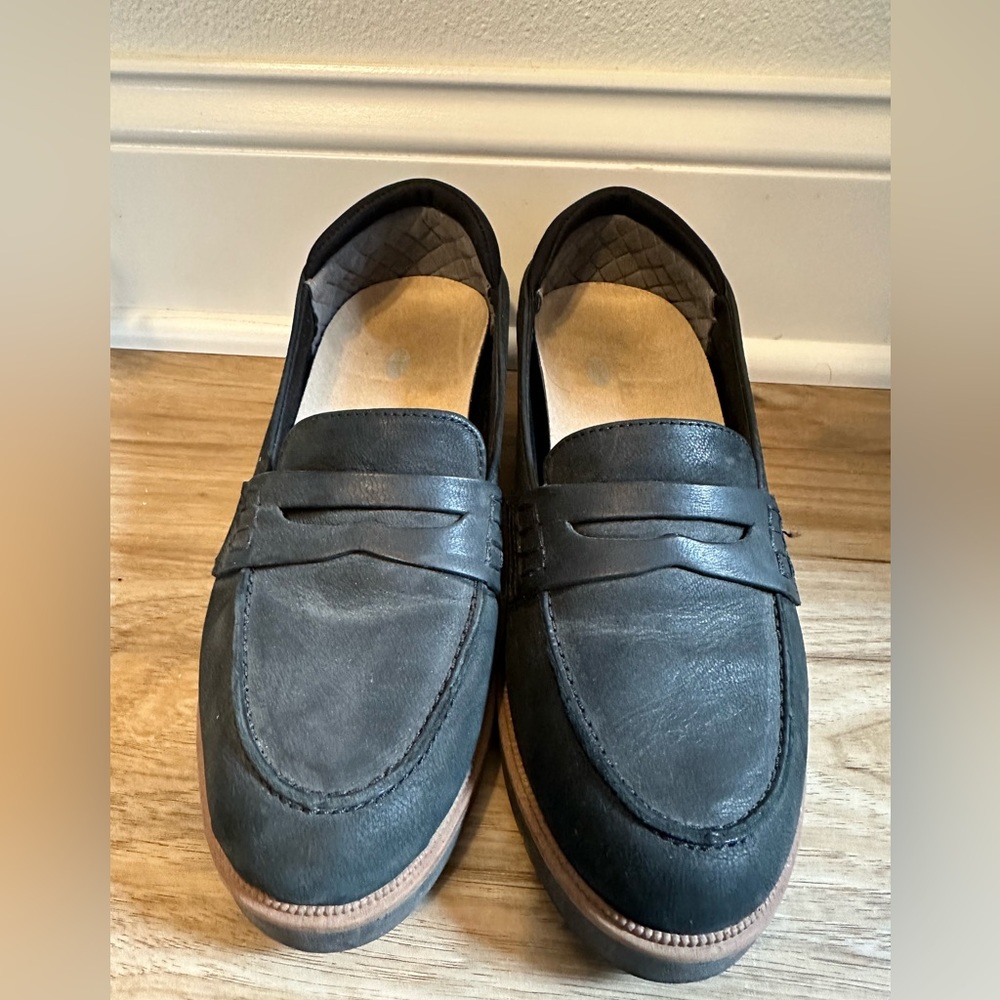 7.5 Dr. Scholls Black Leather Penny Loafers